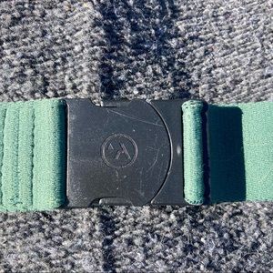 Arcade adjustable belt